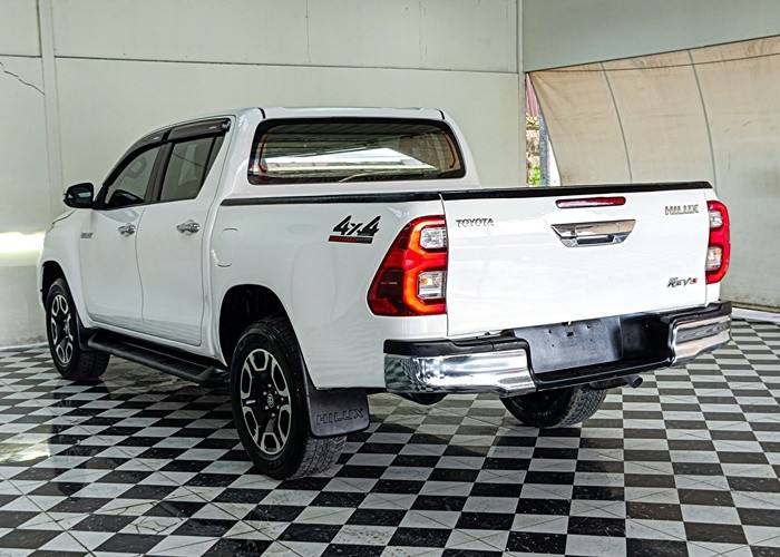 Used 8
                    TOYOTA
                     for Sale Image