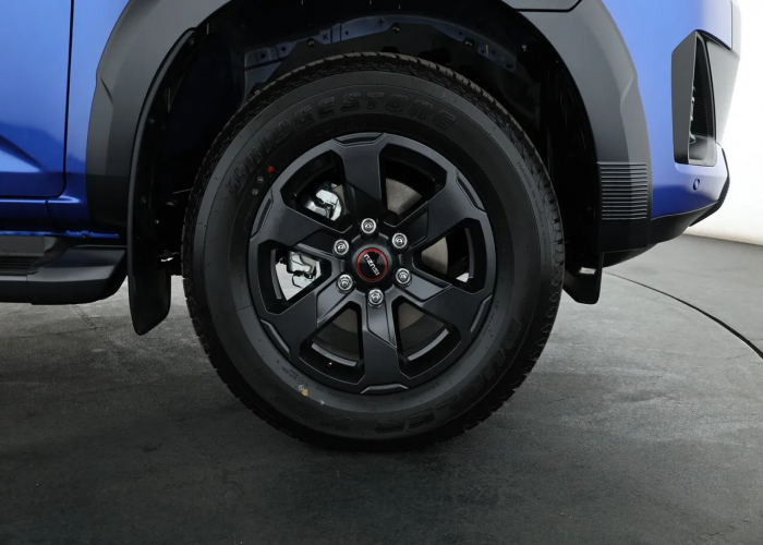 Used 1
                    ISUZU
                     for Sale Image