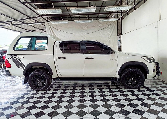 Used 5
                    TOYOTA
                     for Sale Image