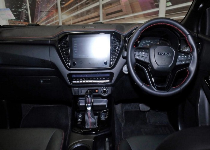 Used 1
                    ISUZU
                     for Sale Image