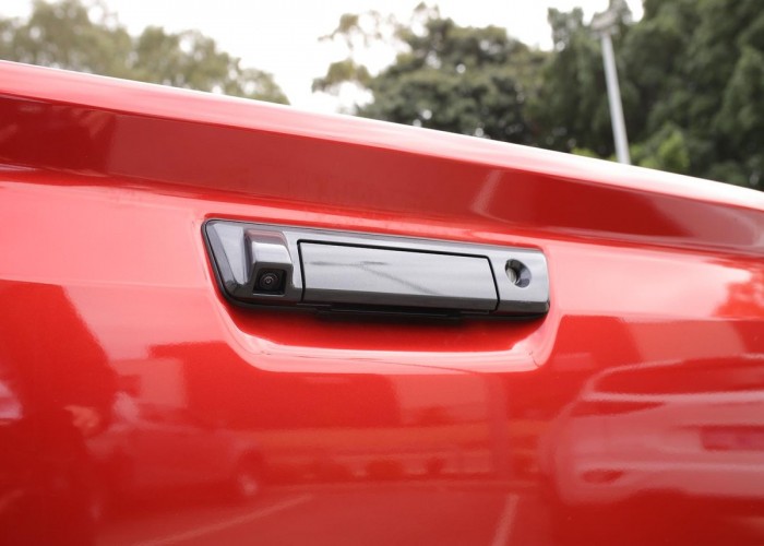 Used 1
                    ISUZU
                     for Sale Image