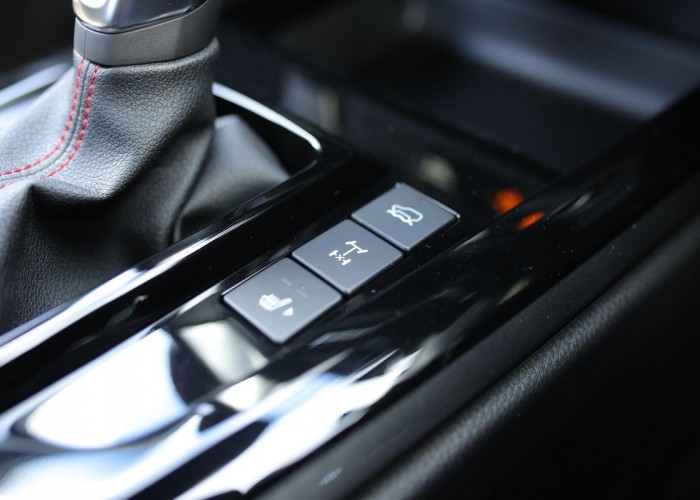 Used 1
                    ISUZU
                     for Sale Image