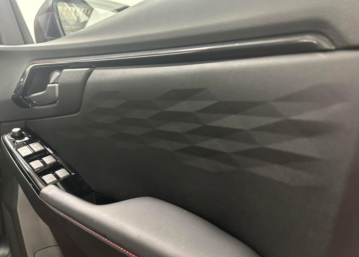 Used 1
                    ISUZU
                     for Sale Image